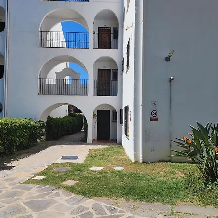 Apartment In Calypso,calahonda 200 Metres From The
