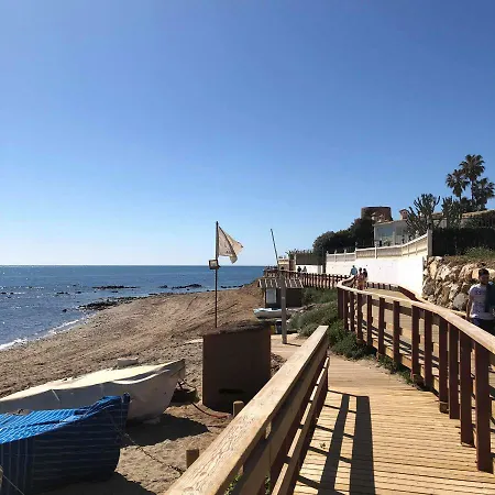 In Calypso,calahonda 200 Metres From The Sitio de Calahonda