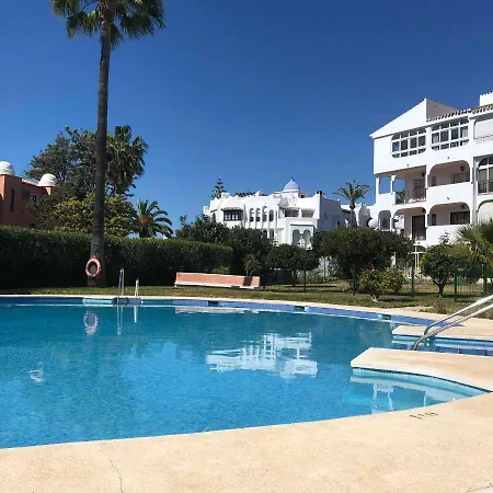 In Calypso,calahonda 200 Metres From The Sitio de Calahonda
