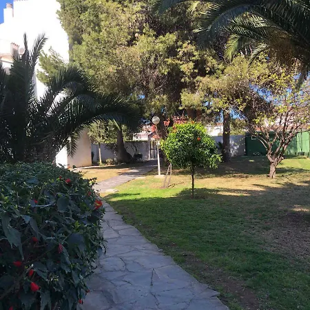 In Calypso,calahonda 200 Metres From The Apartment